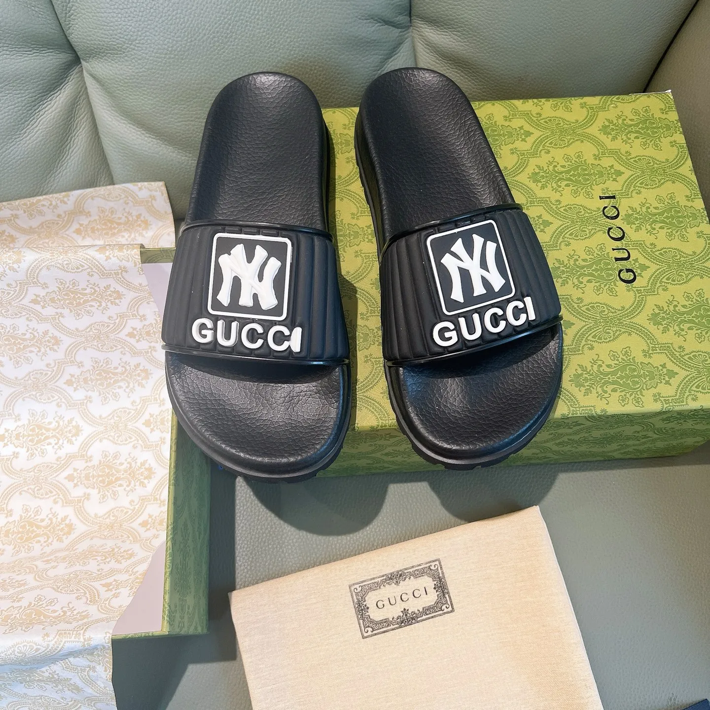 Men's Men's Shoes 130🐮🐮Gucci Gucci Slippers Gucci 2024 latest beach sandals slippers Original molding double G LOGO Original molding consistent Outsole: Men's Men's Shoes u double-layer outsole Size: 35-46